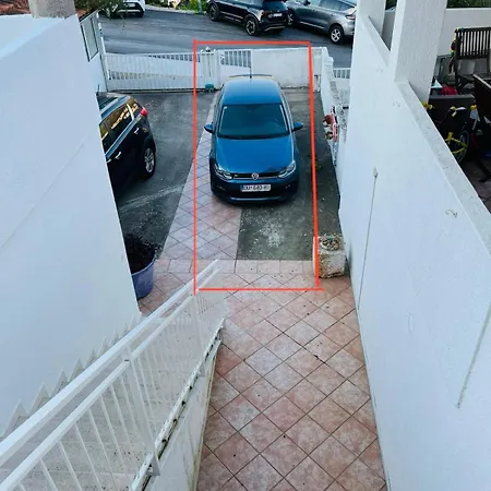 Sun & Sea - With Private Parking 아파트 두브로브니크