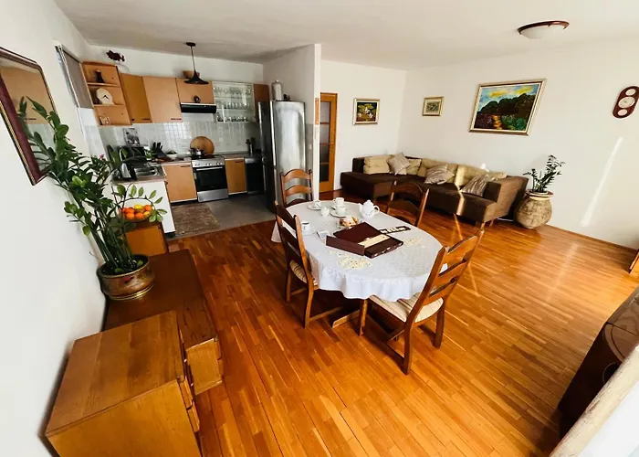 Sun & Sea - With Private Parking Apartment Dubrovnik